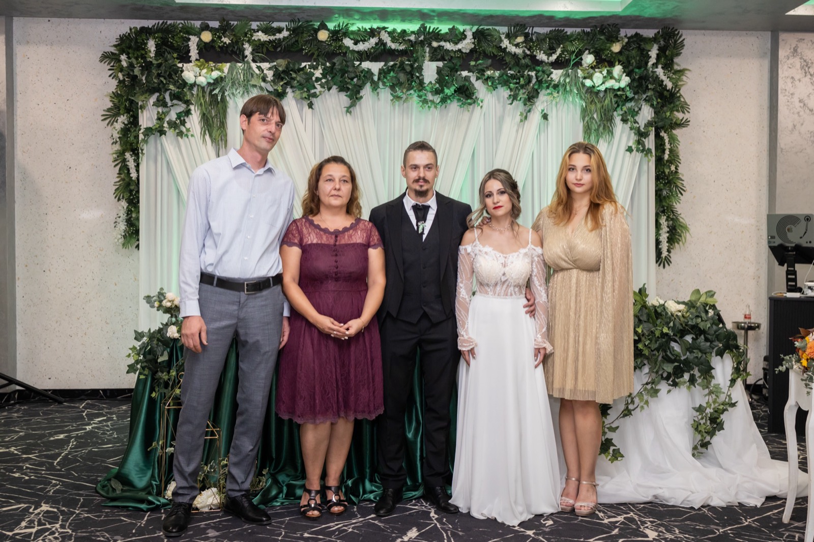 Сватбена фотография — нов кадър 100